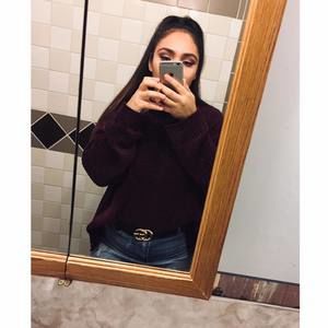 Meet your Posher, Noemi